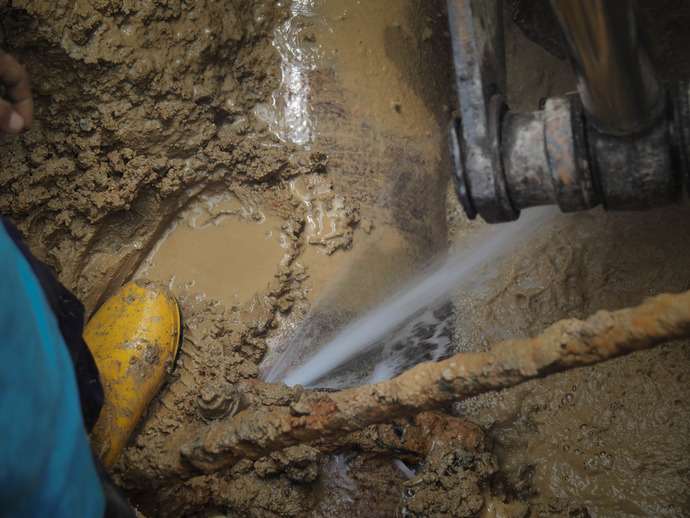 leaking water line Chandler, AZ