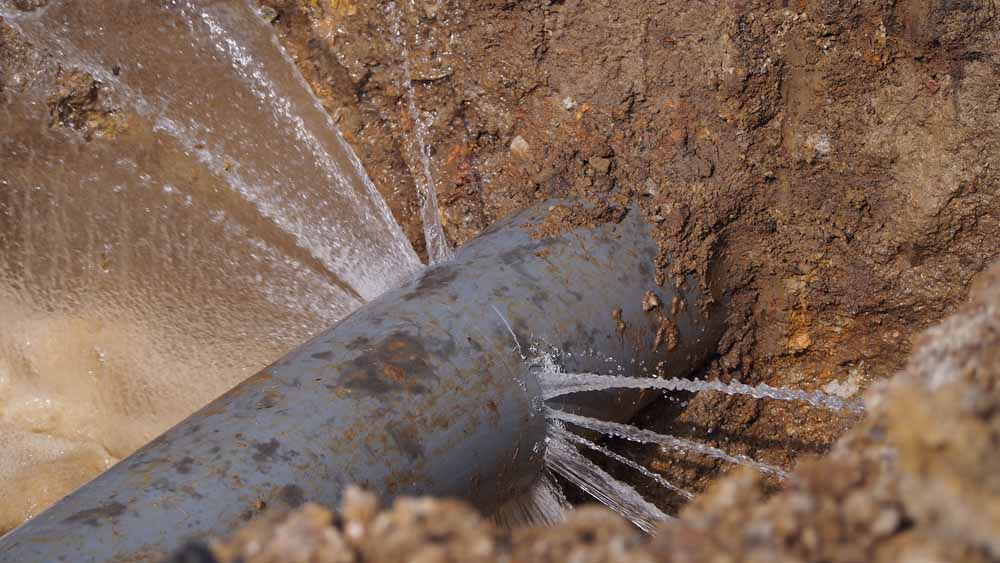 leaking residential water pipes leaking residential water pipes